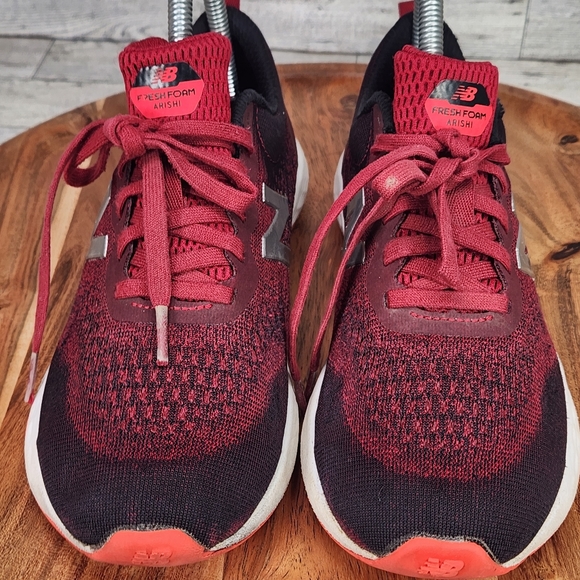 New Balance Womens Size 6 Fresh Foam Arishi V3 Red Running Shoes Boys Size 4.5 - Picture 4 of 16